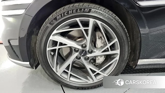 Genesis G90 (RS4) id 3373106 из Кореи 15