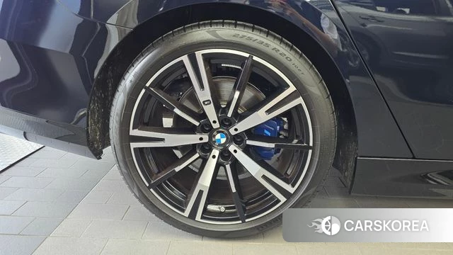 BMW 5 Series (G60) id 4670171 из Кореи 15