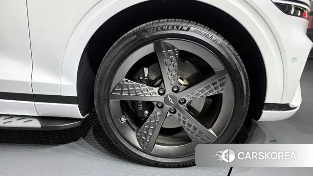 Genesis GV70 id 3654045 из Кореи 15