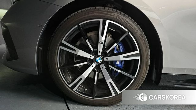 BMW 5 Series (G60) id 4177402 из Кореи 15