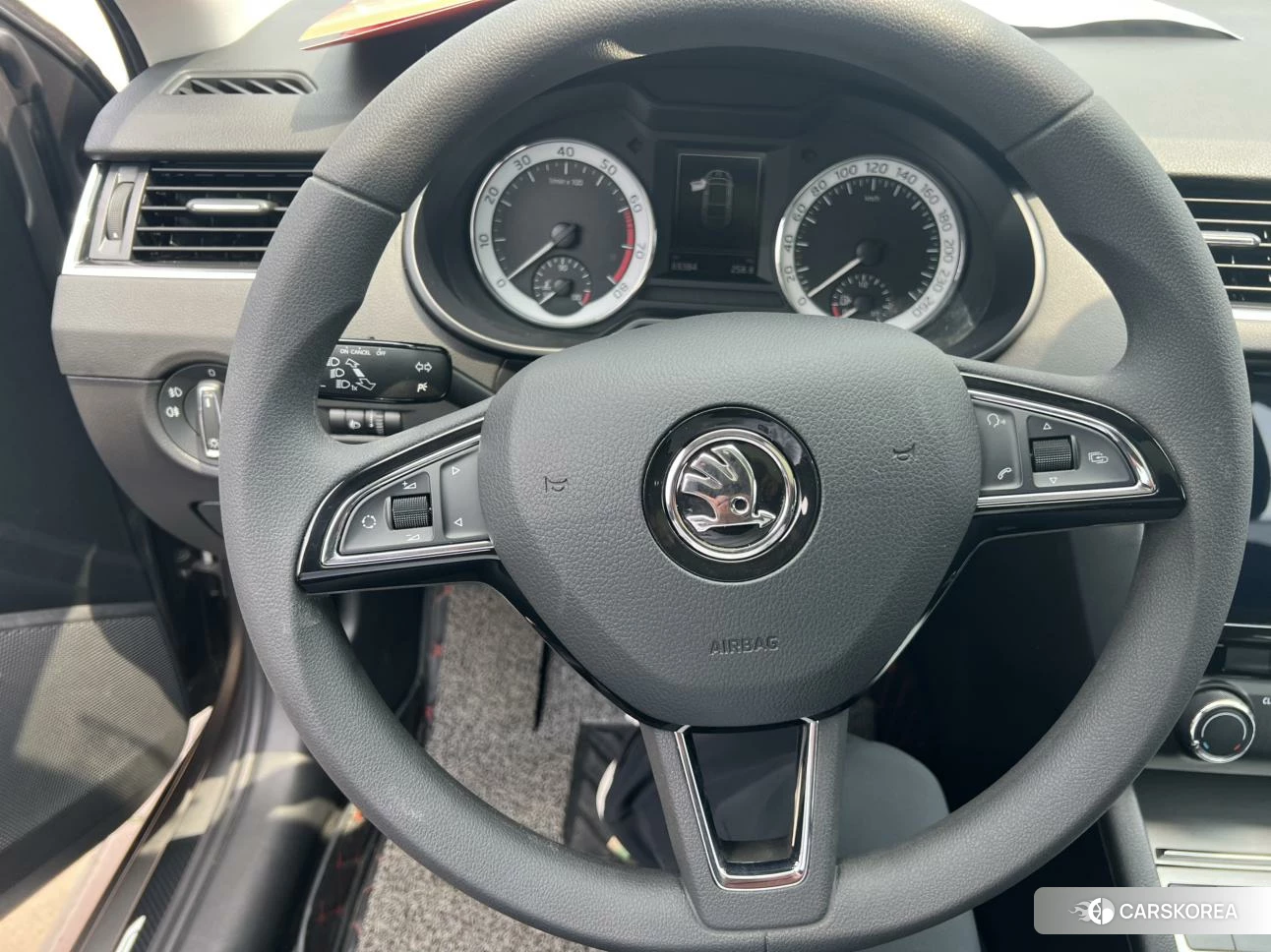Skoda Octavia id 4405799 из Китая 9
