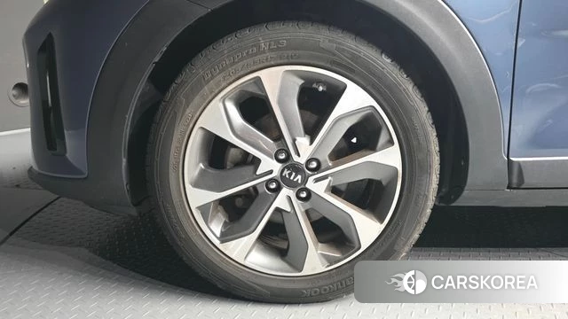 Kia Stonic id 4605475 из Кореи 15