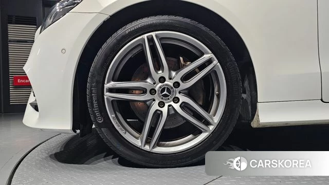 Mercedes-Benz E-Class W213 id 4305074 из Кореи 25
