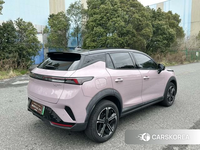 Lynk 06 EM-P id 4219710 из Китая 10