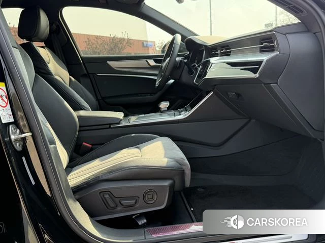 Audi A6L id 4259271 из Китая 17