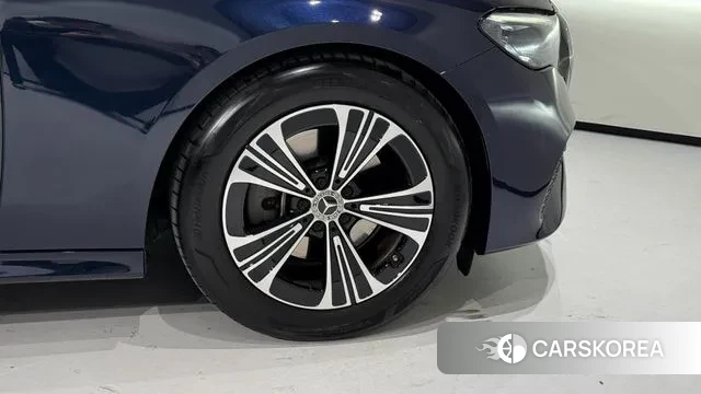 Mercedes-Benz E-Class W214 id 3477328 из Кореи 15