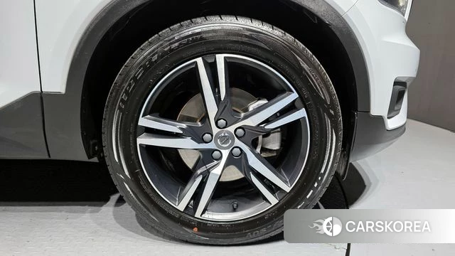 Volvo XC40 id 3852613 из Кореи 15