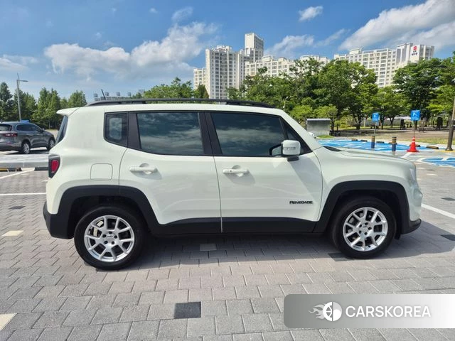 Jeep Renegade id 4585940 из Кореи 15
