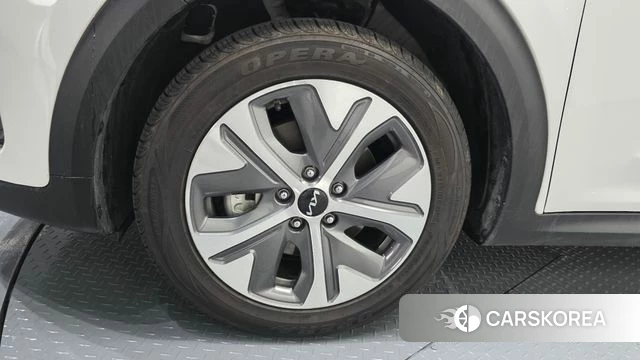 Kia Niro Plus id 3964474 из Кореи 15