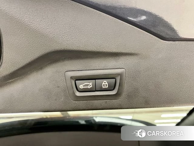 BMW X7 id 4272296 из Китая 18