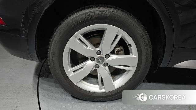 Audi Q5 (FY) id 3911100 из Кореи 15