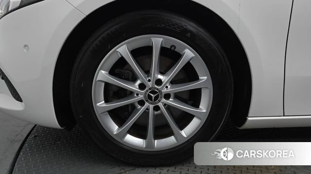 Mercedes-Benz A-Class W177 id 4402850 из Кореи 27