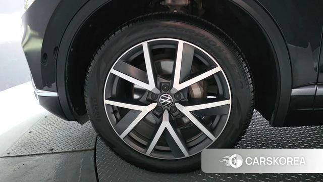 Volkswagen Touareg 3rd generation id 4880216 из Кореи 15