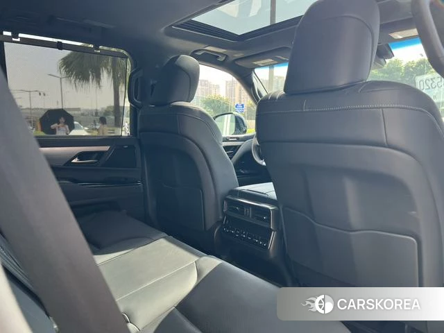 Lexus LX id 4254483 из Китая 10