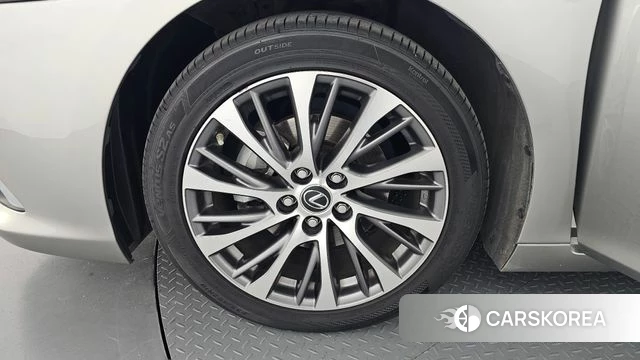 Lexus ES300h 7th generation id 4362979 из Кореи 25