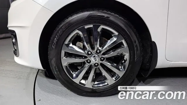 Kia All New Carnival id 2937384 из Кореи 15