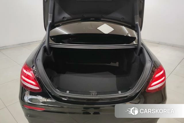 Mercedes-Benz E-class id 3902299 из Китая 12