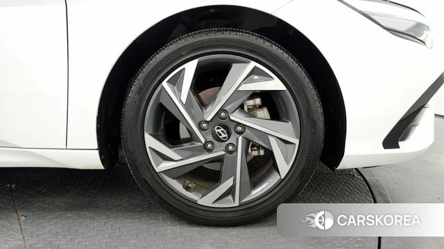 Hyundai The New Avante (CN7) id 4354781 из Кореи 15