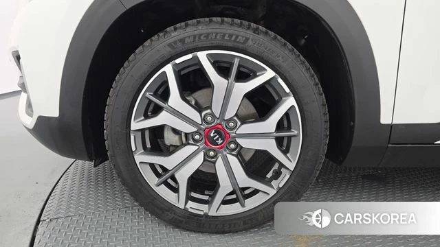 Kia Seltos id 4331079 из Кореи 27
