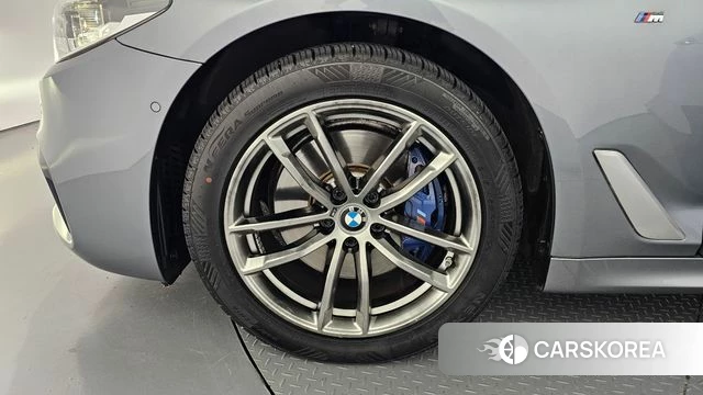 BMW 5 Series (G30) id 4531046 из Кореи 28