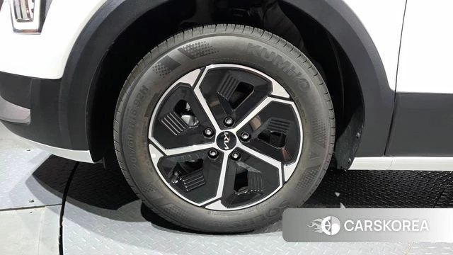 Kia Di Ol Nu Niro id 4612128 из Кореи 15