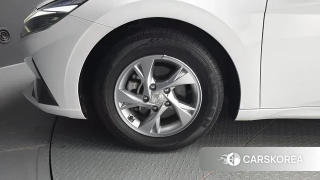 Hyundai Avante (CN7) id 3479525 из Кореи 15