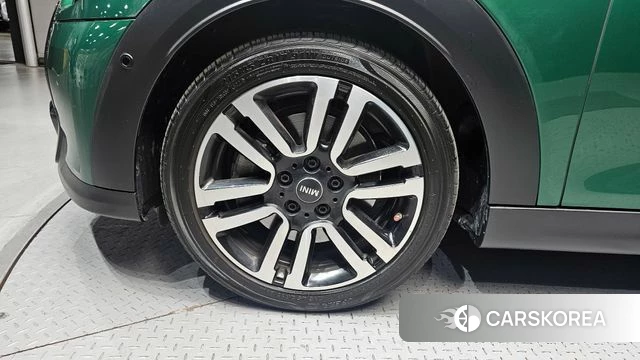 Mini Cooper S id 4185890 из Кореи 25