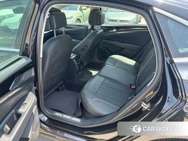 Volkswagen Passat 2022 Черный из Китая, фото 5