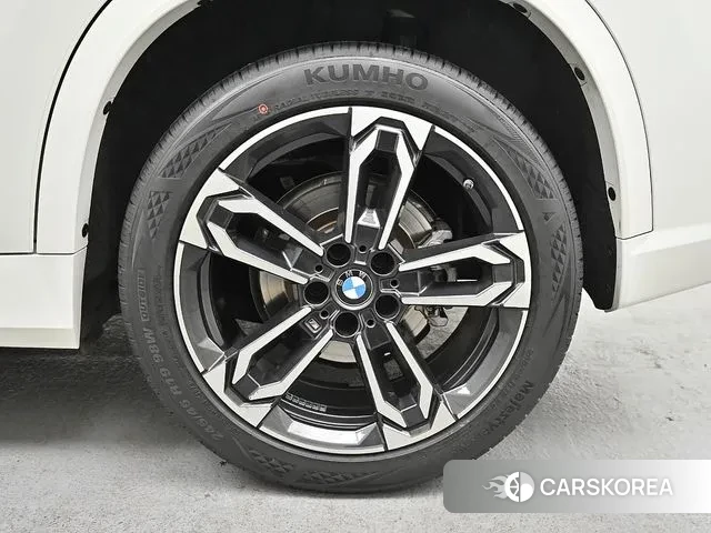 BMW X1 (U11) id 3629421 из Кореи 15