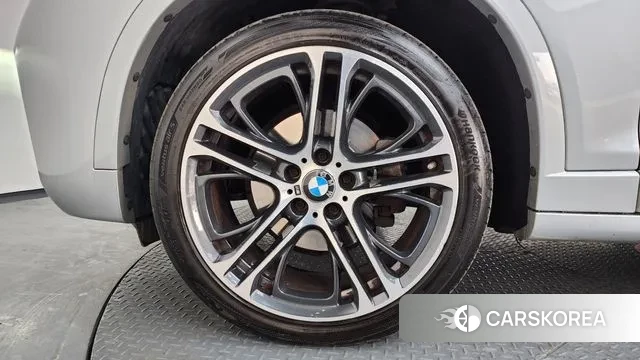 BMW X4 (F26) id 3641757 из Кореи 15