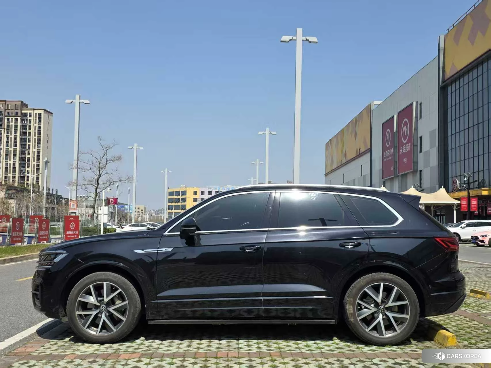 Volkswagen Touareg 2020 Черный из Китая, фото 6