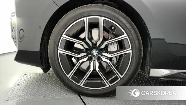 BMW 7 Series (G70) id 4279604 из Кореи 15