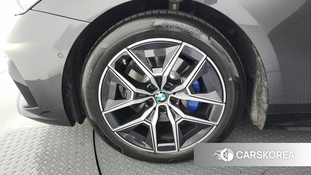 BMW 5 Series (G60) id 4266269 из Кореи 30