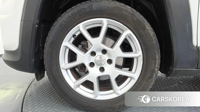 Jeep Renegade id 4525370 из Кореи 27