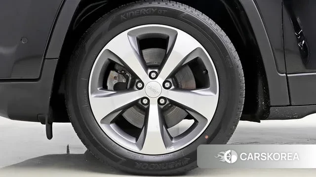 Jeep Cherokee (KL) id 3335380 из Кореи 14