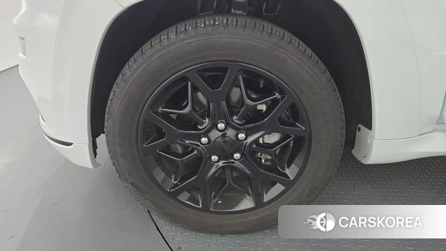 Jeep Grand Cherokee id 4646677 из Кореи 25