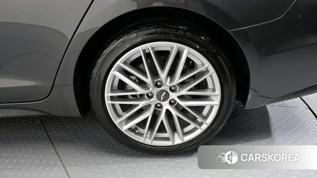 Genesis G70 id 3723536 из Кореи 15