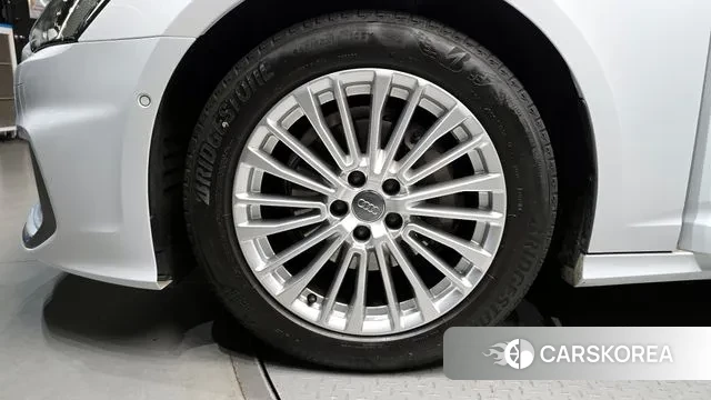 Audi A6 (C8) id 3038509 из Кореи 15