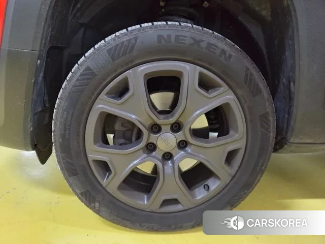 Jeep Renegade id 3205801 из Кореи 15