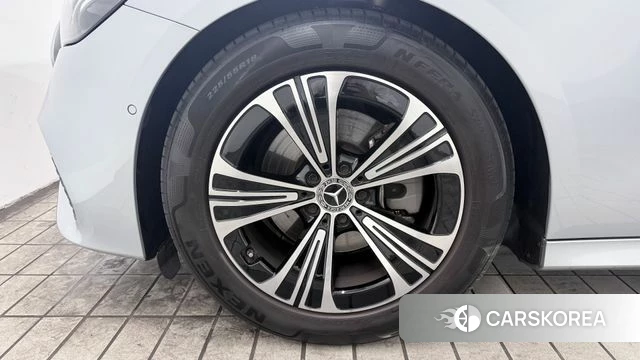 Mercedes-Benz E-Class W214 id 4571348 из Кореи 15