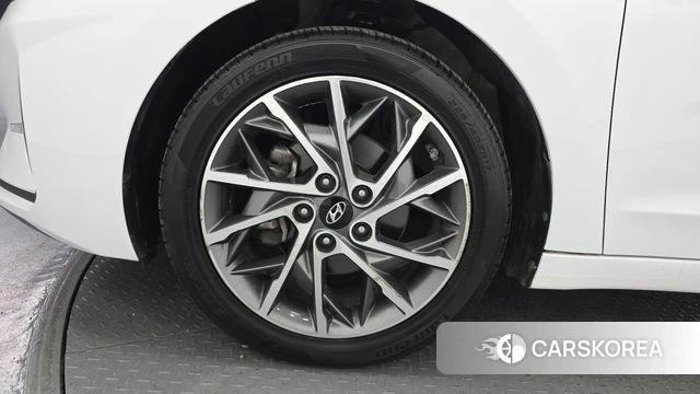 Hyundai The New Avante AD id 3924403 из Кореи 15