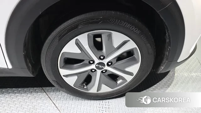 Kia Niro Plus id 3586108 из Кореи 15