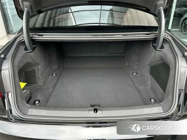 Audi A8 id 4261529 из Китая 10