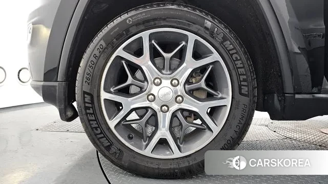 Jeep Grand Cherokee id 3709120 из Кореи 15