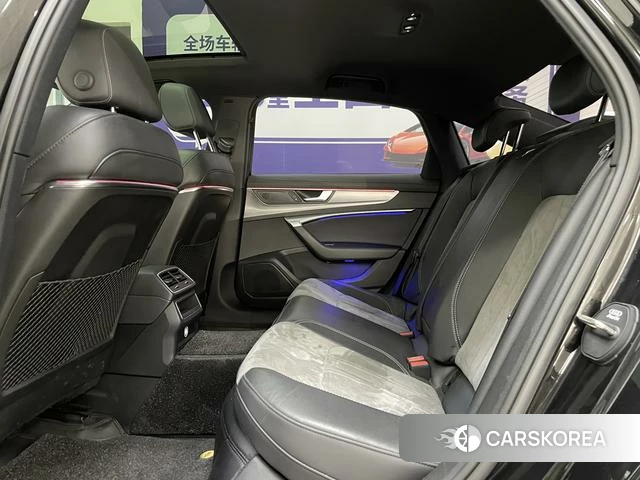 Audi A6L id 4313810 из Китая 9
