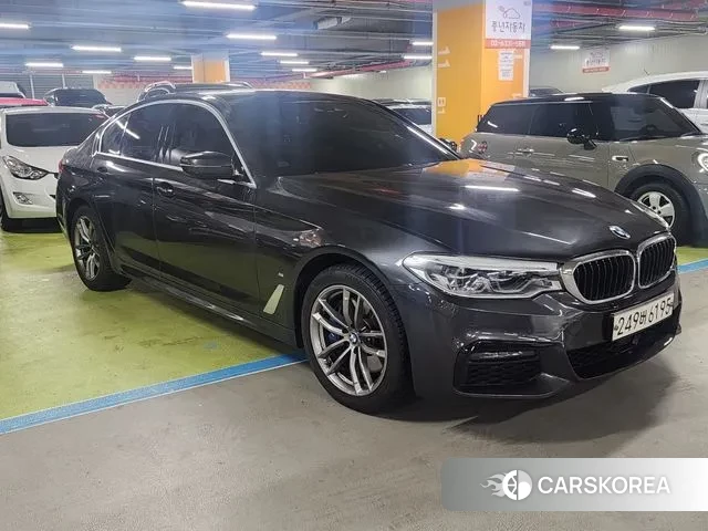 BMW 5 Series (G30) id 3694952 из Кореи 11