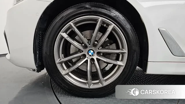 BMW 5 Series (G30) id 3789777 из Кореи 15