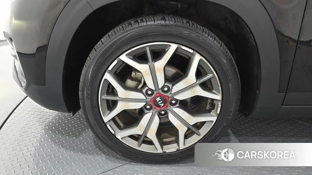 Kia Seltos id 4551347 из Кореи 25