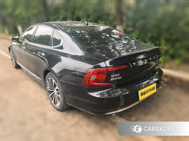 Volvo S90 2022 Черный из Китая, фото 5