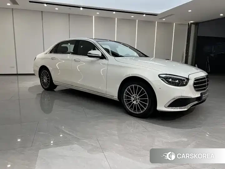 Mercedes-Benz E-Class id 4548336 из Китая 10